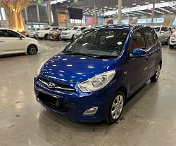 2013 HYUNDAI i10 1.25GLS  AUTO FOR SALE  R50 000.  92 553 km     Automatic      Petrol   SUPER CLEAN,  GREAT CONDITION,  1 PREVIOUS OWNER ,FULL SERVICE HISTORY, WELL MAINTAINED,  ACCIDENT FREE,  FUEL EFFICIENT!.  DONT MISS OUT ON THIS GREAT OFFER !!